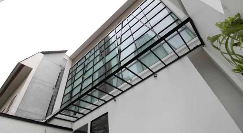 Casa Living Setiabudi Yakarta Exterior foto
